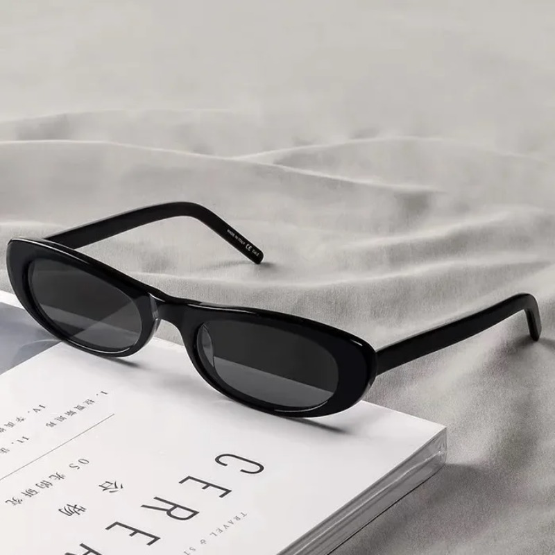 New Retro Oval Frame Sunglasse - Street Fashion Shoot ulasan dan harga
