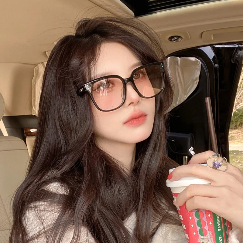 UV400 Sunglasses for Women Ret - Street Fashion Shoot ulasan dan harga