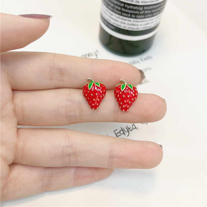 Acrylic Strawberry Earrings Fa - Street Fashion Shoot ulasan dan harga