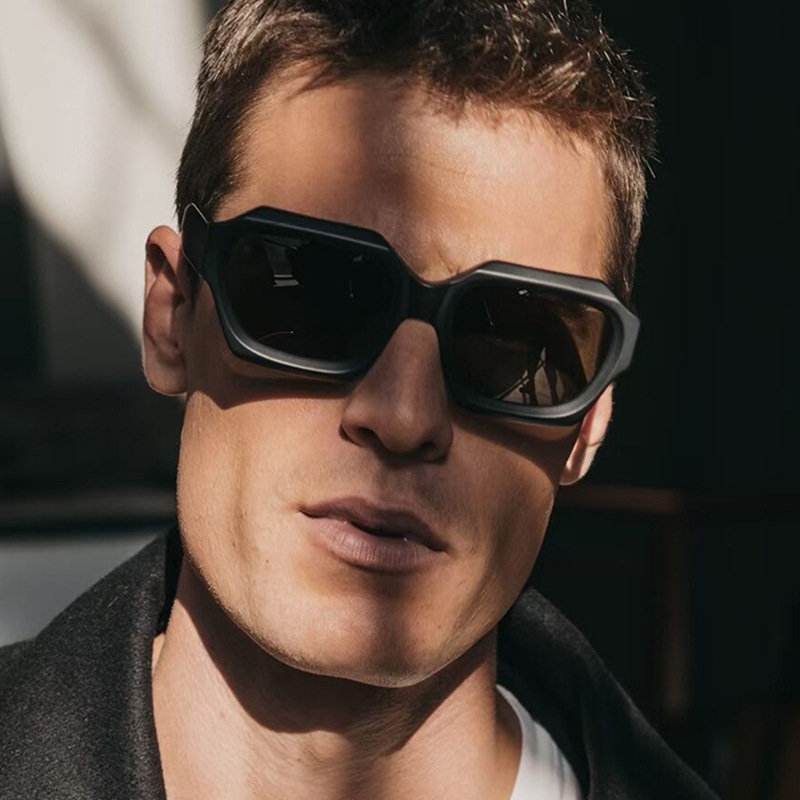 Simple Rough Frame Sunglasses  - Street Fashion Photographers ulasan dan harga