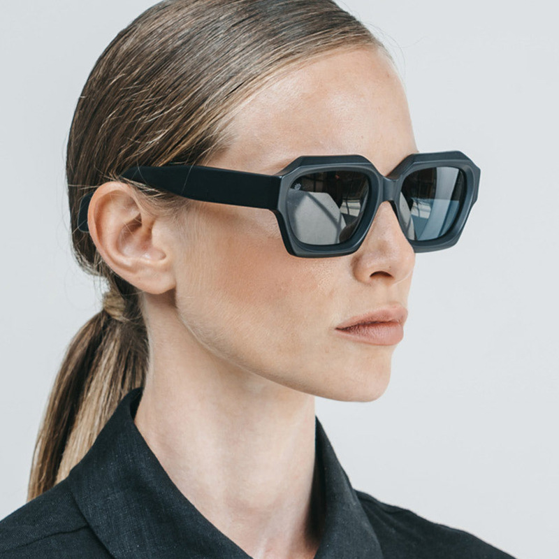 Simple Rough Frame Sunglasses  - Street Fashion Photographers ulasan dan harga