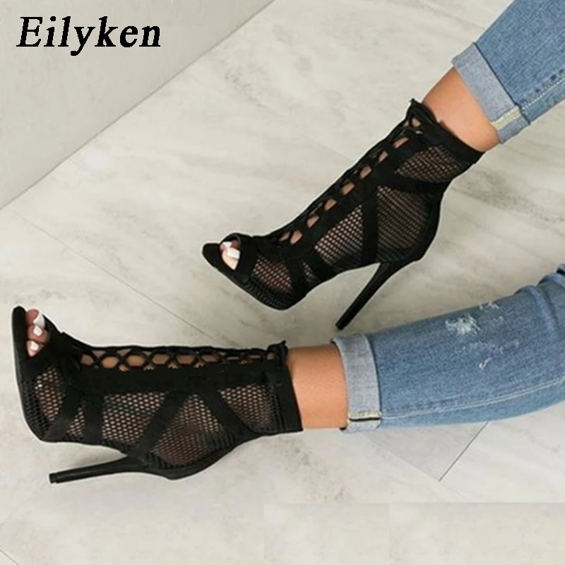 Eilyken Fashion Show Black Net - Street Fashion Show ulasan dan harga