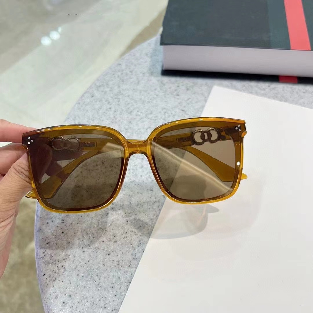 Same Style New Women's Sunglas - Street Fashion Shoot ulasan dan harga